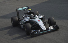 Rosberg pilota su Mercedes en Monza.