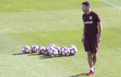 Simeone, durante una sesin de entrenamiento en el Cerro.