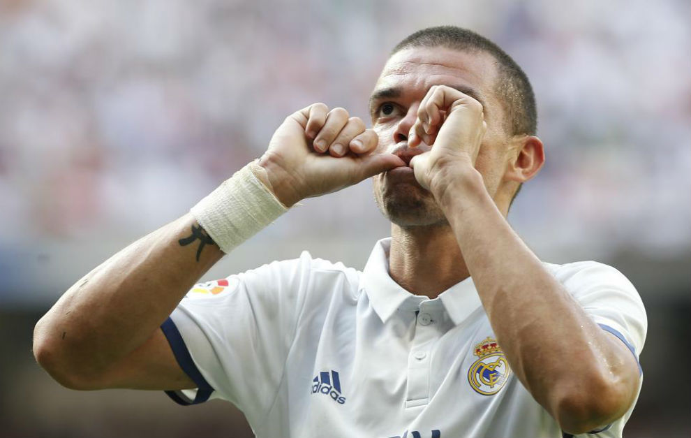 Pepe celebrando el gol ante Osasuna