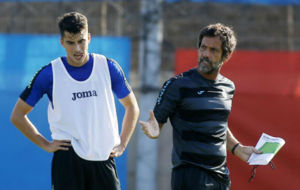 Marc Roca y Quique Snchez Flores, durante un entrenamiento.