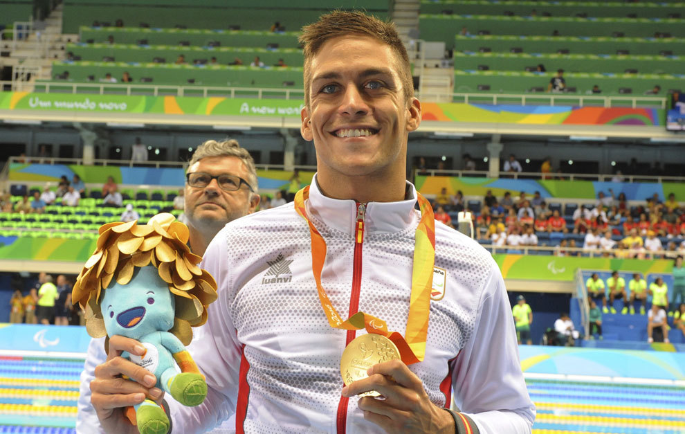 Israel Oliver, feliz con su medalla de oro en Ro