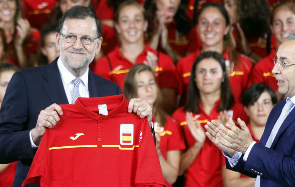Rajoy con Alejandro Blanco y el equipo olmpico espaol
