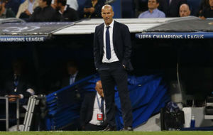 Zidane durante el encuentro ante el Sporting