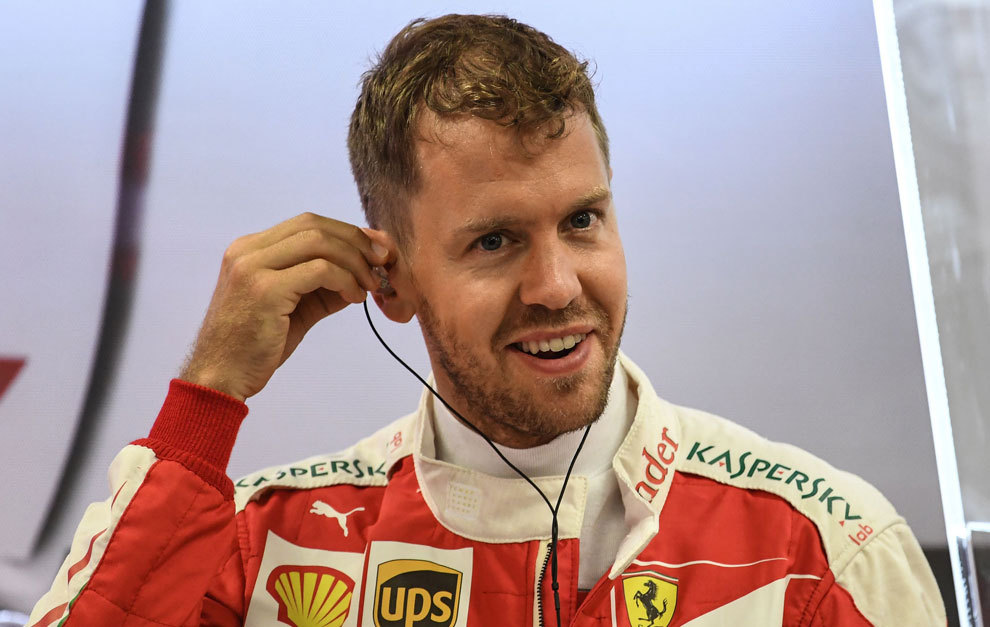 Vettel, durante la segunda sesin de libres en Singapur