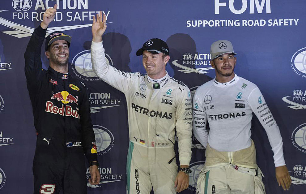 Ricciardo, Rosberg y Hamilton, tras la sesin de calificacin de...