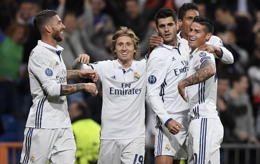 Morata, James, Modric, Varane y Ramos celebran un gol
