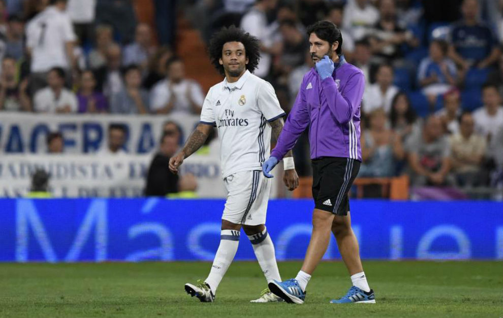 Marcelo se retira lesionado contra el Villarreal