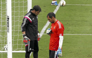 Iker Casillas y Diego Lpez, en un entrenamiento