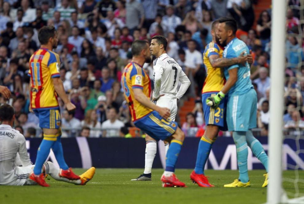 El ltimo penalti detenido a Ronaldo en la 14-15