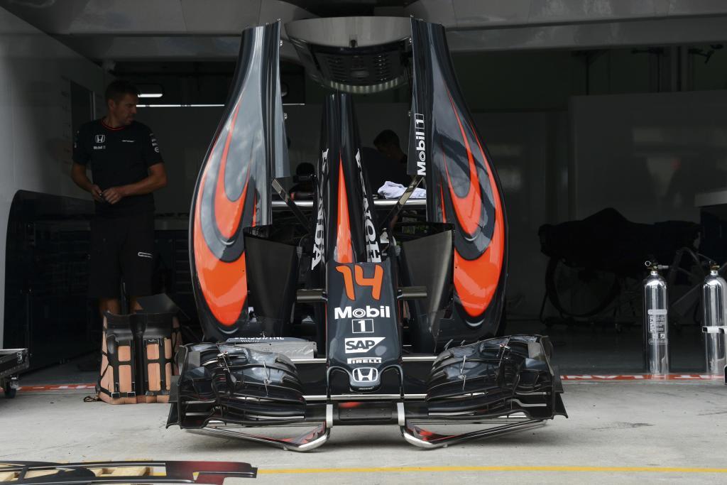 El McLaren de Alonso, esta tarde en el circuito de Sepang.
