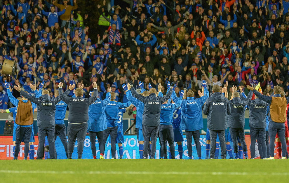 Islandia rescata su grito vikingo para celebrar la remontada: "¡Uhh, uhh!"