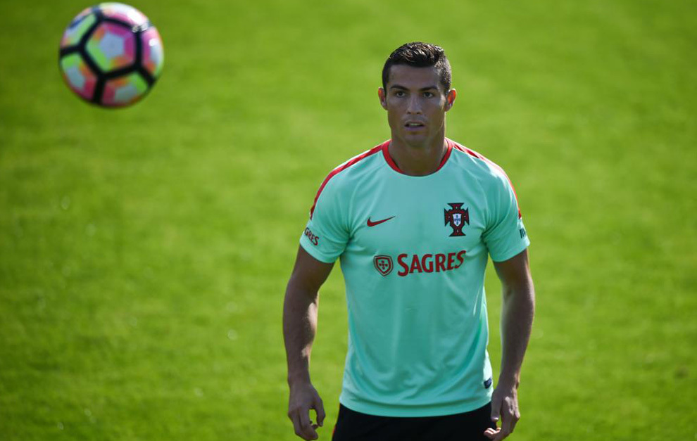Cristiano, entrenando con la seleccin de Portugal.