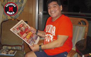Maradona posa para MARCA en la entrevista exclusiva con este diario.