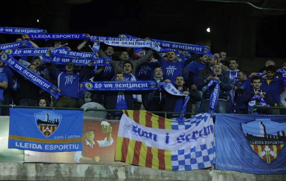La aficin del Lleida en un encuentro de Copa del Rey.