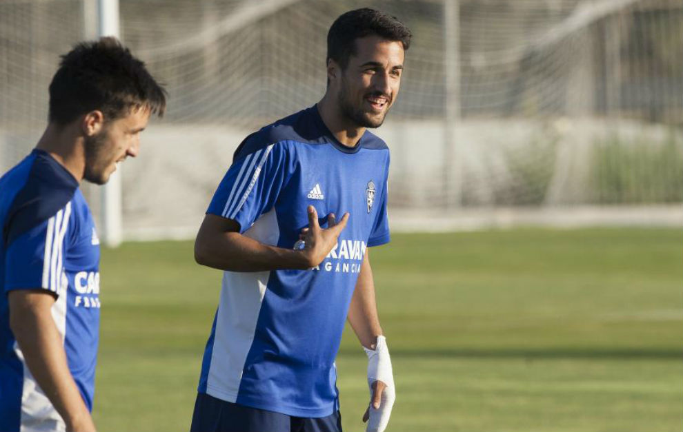 Jorge Casado durante un entrenamiento con el Real Zaragoza.