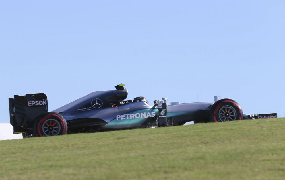 Nico Rosberg, durante los entrenamientos libres del GP de Estados...