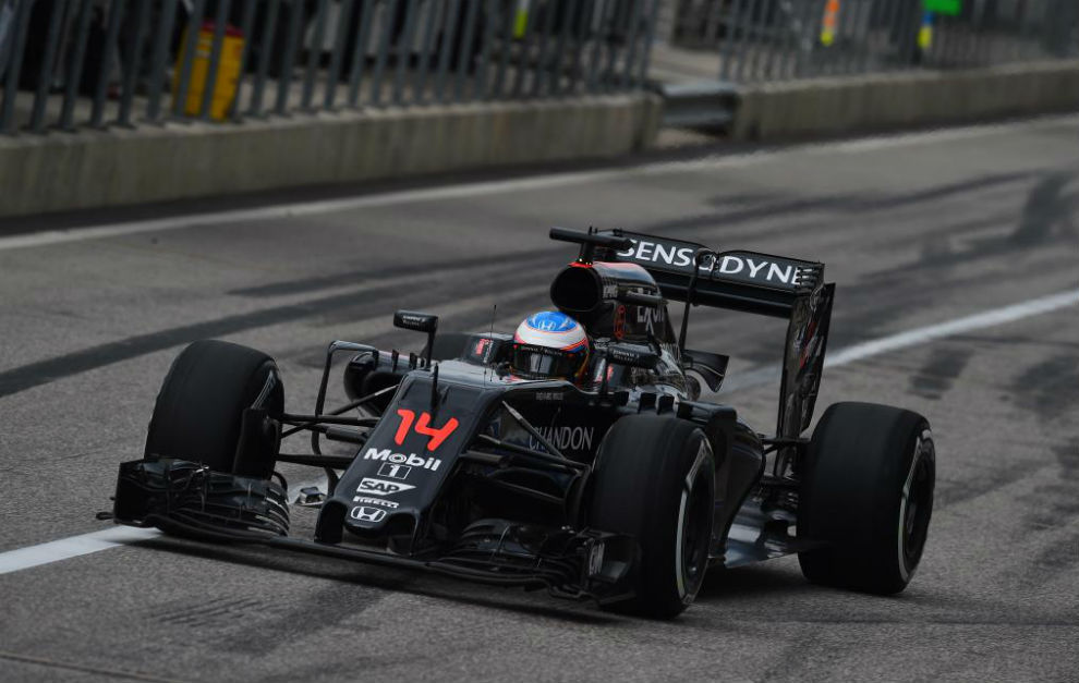 Alonso pilota su McLaren en el Circuito de las Américas.