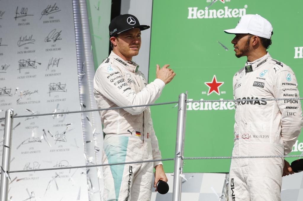 Rosberg y Hamilton en el podio del Hermanos Rodrguez.