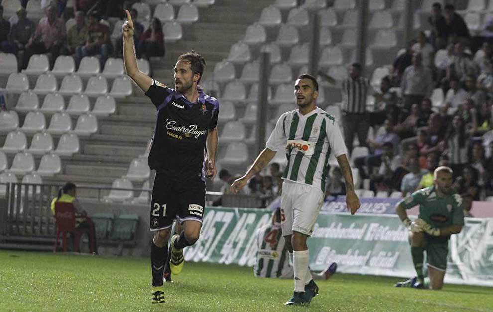 Mchel Herrero celebra su gol del sbado en Crdoba