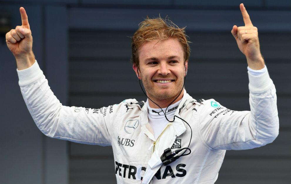 Nico Rosberg celebrando su victoria en Suzuka.