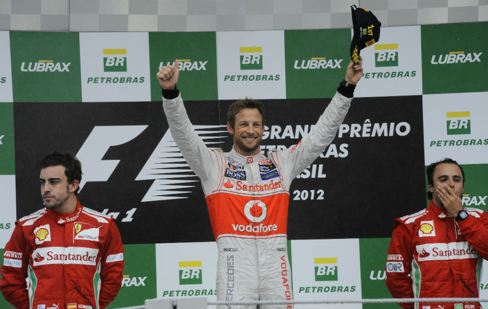 Button, Alonso y Massa en el podio del GP de Brasil de 2012.
