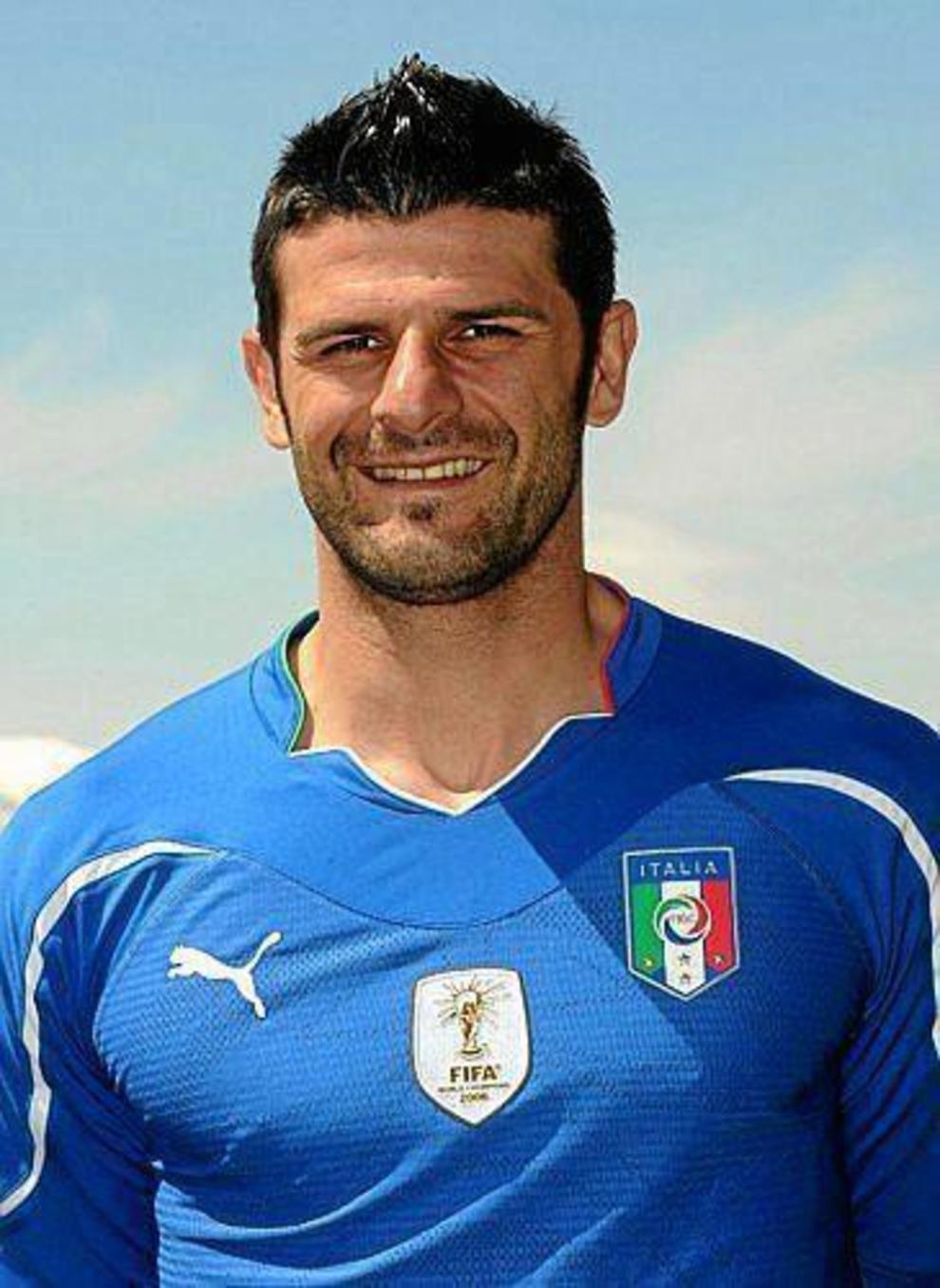 Exfutbolista internacional italiano.