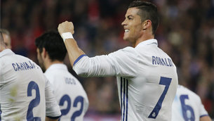 Cristiano Ronaldo celebra uno de los tantos logrados en el derbi.