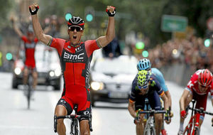 Philippe Gilbert, ganador de la Vuelta a Murcia 2016 por delante de...