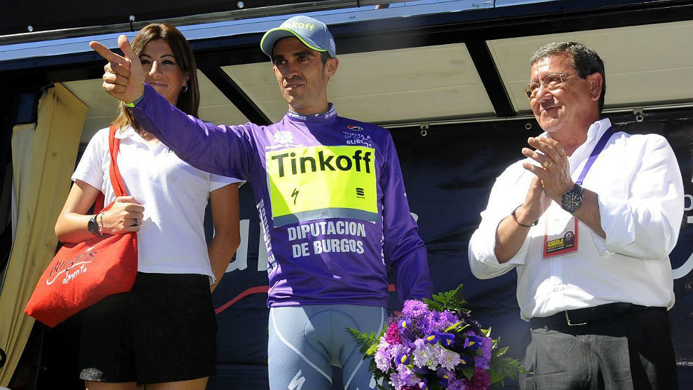 Alberto Contador, en el podio final de la Vuelta a Burgos 2016.