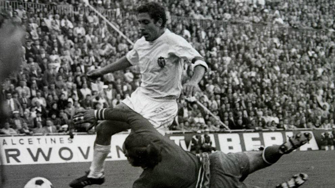 Claramunt, durante su etapa como jugador del Valencia.