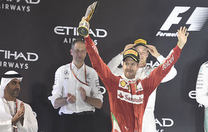 Sebastian Vettel, en el podio de Abu Dabi