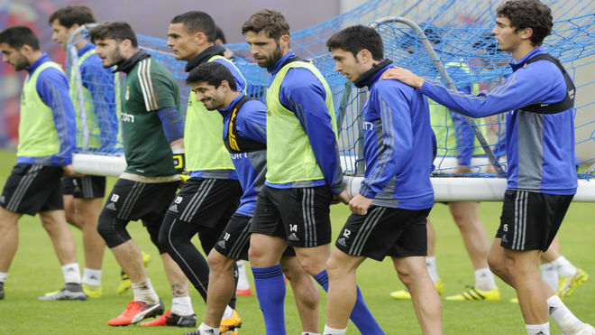 Los jugadores del Real Oviedo en un entrenamiento de esta temporada