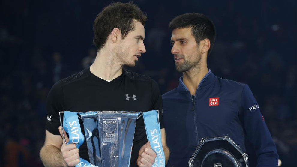 Murray y Djokovic, con el trofeo