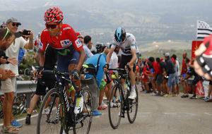 Nairo Quintana y Chris Froome luchan por el triunfo en la Vuelta 2016.