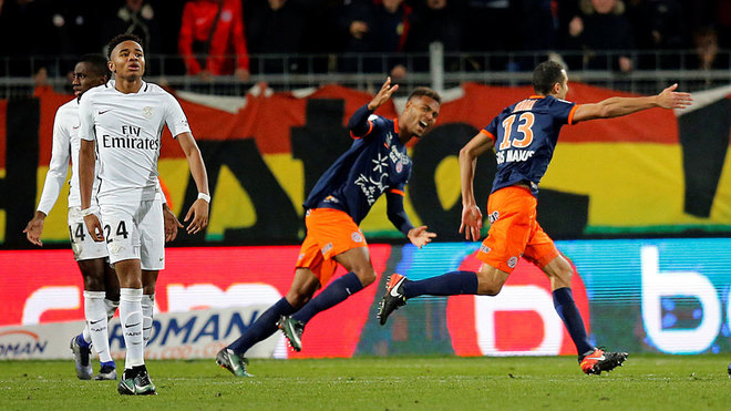 Ellyes Skhiri, dorsal 13, celebra su gol, el segundo del Montpellier.