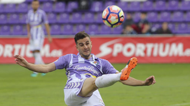 El jugador en una accin en un partido entre el Real Valladolid y el...