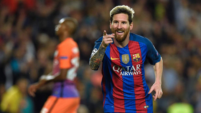 Messi celebra un gol ante el City.