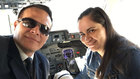 El piloto de LaMia, Miguel Quiroga, junto a su esposa, Daniela Pinto.