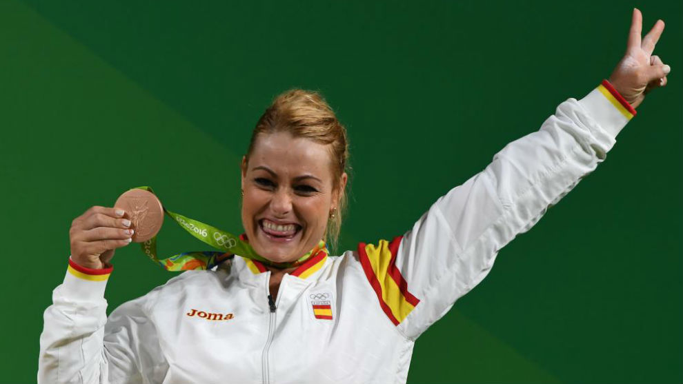 Lydia Valentn celebra la medalla de bronce obtenida en Ro 2016.