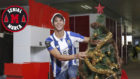 liver Torres posa con la camiseta del Oporto en la redaccin de...
