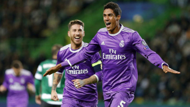 Ramos y Varane celebran un gol en Champions.