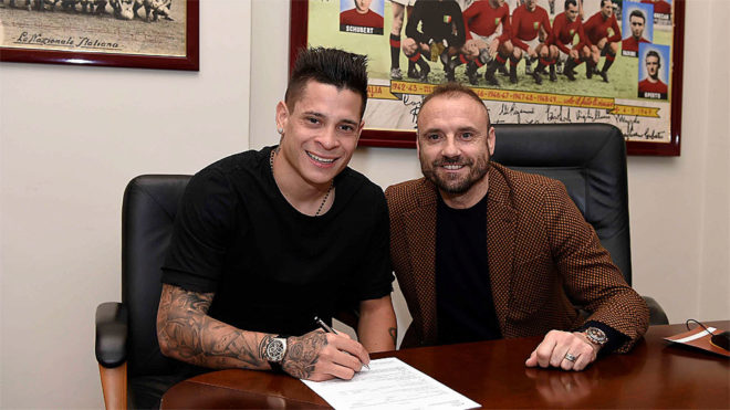 Iturbe firma su contrato con el Torino.