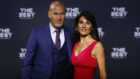 Zidane junto a su mujer a su llegada a la gala de la Fifa.