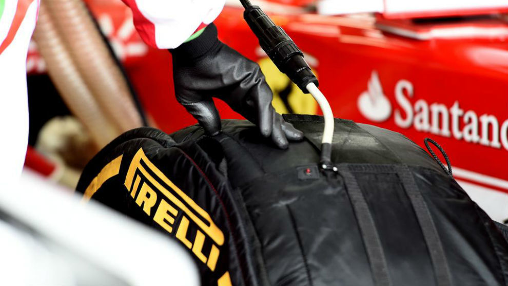 Neumtico Pirelli de Ferrari