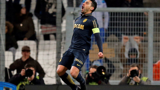 Falcao celebra su gol ante el Olympique de Marsella.