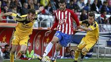 Javi lamo, la pasada campaa con el Girona jugando contra Osasuna,...