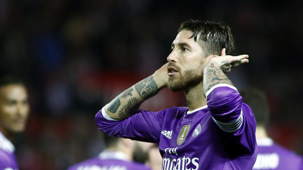 Ramos se encara con la aficin del Sevilla