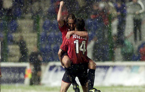 Josetxo celebrando un gol en la temporada 02/03.