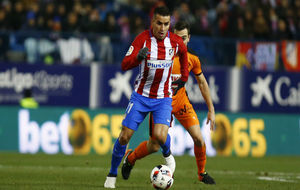 Correa durante el duelo de ida de cuartos ante el Eibar
