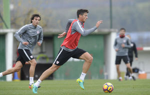 Mikel Vesga (23), entrenando con el Athletic de Bilbao